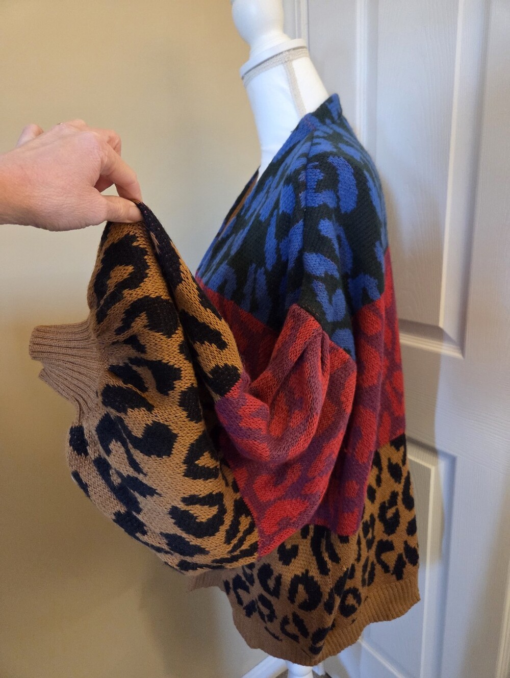 Farm Rio Mixed Leopard Open Front Cardigan - Picture 4 of 7